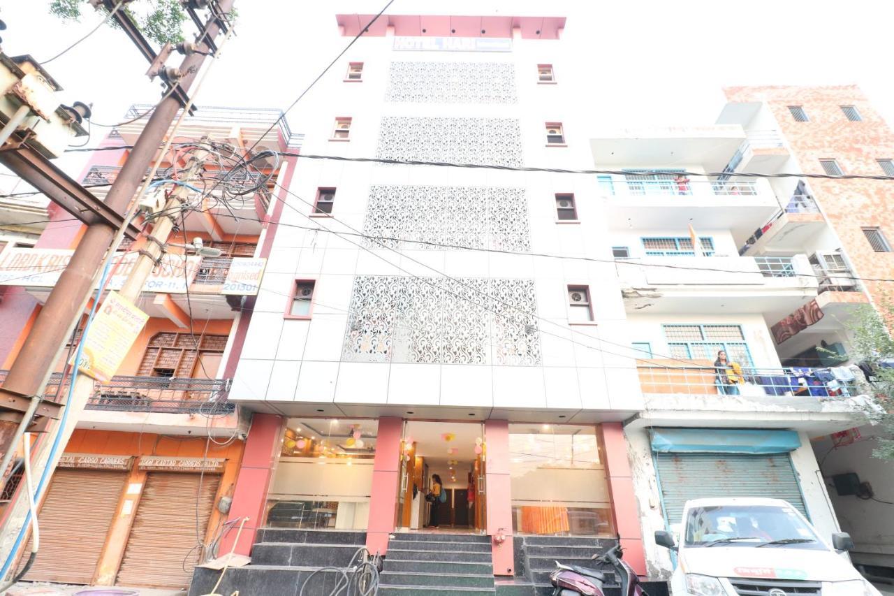 Hotel Hari International - Noida Sector 11 Екстериор снимка
